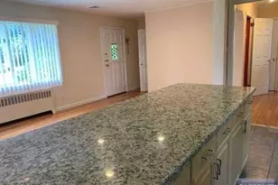 118 Fairfield Dr, Paramus, NJ 07652 - Photo 2