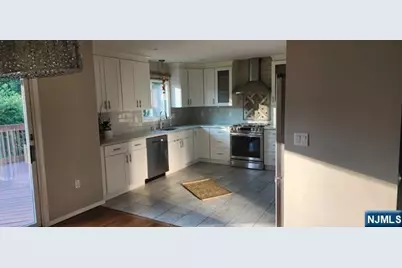 377 Chelsea Street, Paramus, NJ 07652 - Photo 4