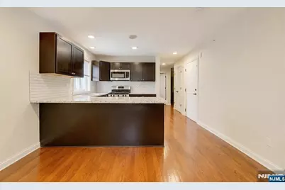 210 Hackensack Street B #B, Wood Ridge, NJ 07075 - Photo 6