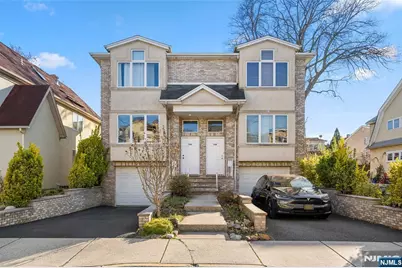 224 Warren Avenue A #A, Fort Lee, NJ 07024 - Photo 2