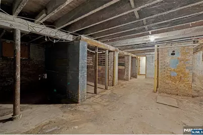 48 Seymour Avenue, Newark, NJ 07108 - Photo 38