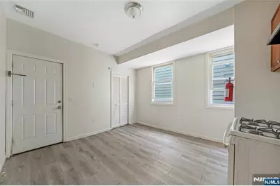 48 Seymour Avenue, Newark, NJ 07108 - Photo 32
