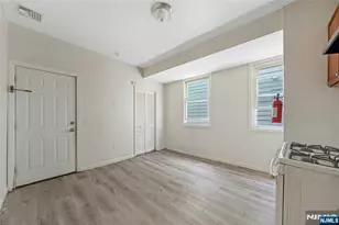 48 Seymour Ave, Newark, NJ 07108 - Photo 32