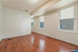 48 Seymour Ave, Newark, NJ 07108 - Photo 4