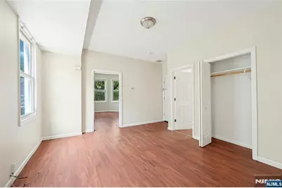 48 Seymour Avenue, Newark, NJ 07108 - Photo 8