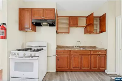 48 Seymour Avenue, Newark, NJ 07108 - Photo 16