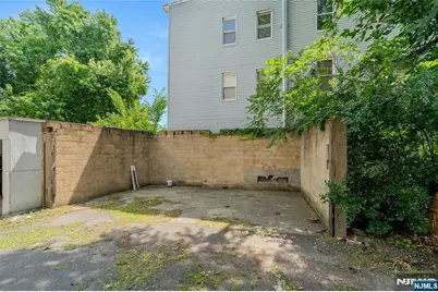48 Seymour Avenue, Newark, NJ 07108 - Photo 44