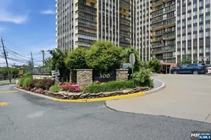 300 Winston Dr C0518, Cliffside Park, NJ 07010 - Photo 1