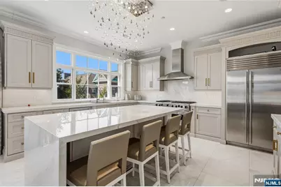 605 Heights Lane, Tenafly, NJ 07670 - Photo 6