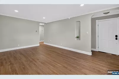 10-08 Campbell Road, Fair Lawn, NJ 07410 - Photo 4