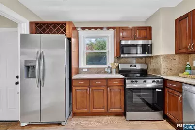 10-08 Campbell Road, Fair Lawn, NJ 07410 - Photo 8