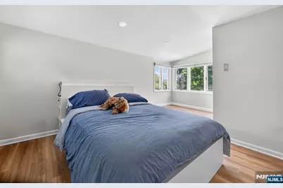 447 Van Dyke Street, Ridgewood, NJ 07450 - Photo 10