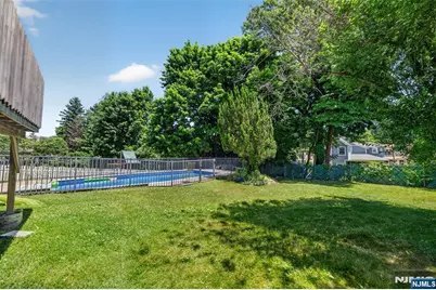 447 Van Dyke Street, Ridgewood, NJ 07450 - Photo 28