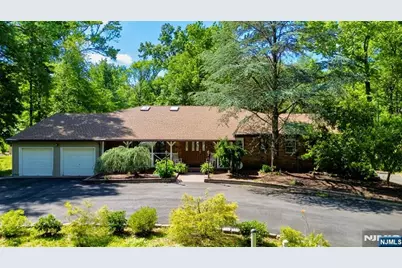 109 Fresh Ponds Road, Monroe Township, NJ 08831 - Photo 2