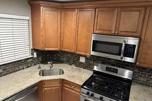 1047 Cambridge Ct 1047, Mahwah, NJ 07430 - Photo 12