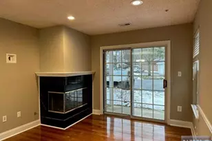 1047 Cambridge Ct 1047, Mahwah, NJ 07430 - Photo 6