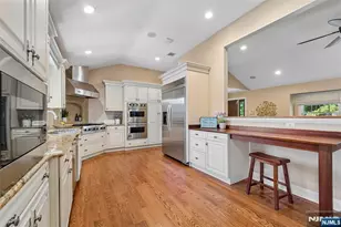 1050 W Pines Lake Dr, Wayne, NJ 07470 - Photo 12