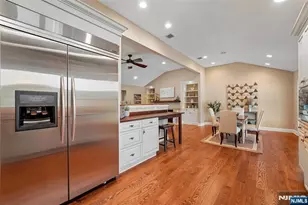 1050 W Pines Lake Dr, Wayne, NJ 07470 - Photo 14