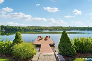 1050 W Pines Lake Dr, Wayne, NJ 07470 - Photo 2