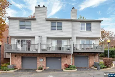 124 Panorama Drive, Edgewater, NJ 07020 - Photo 1