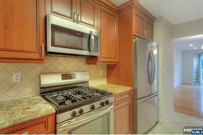 124 Panorama Drive, Edgewater, NJ 07020 - Photo 10