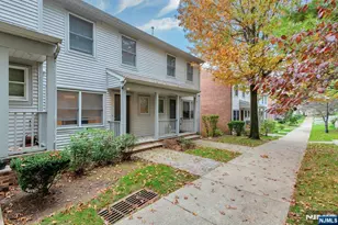 124 Panorama Dr, Edgewater, NJ 07020 - Photo 28