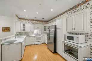 2 Richmond Road 302, West Milford, NJ 07480 - Photo 4
