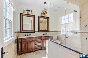 66 Crescent Ave, Cliffside Park, NJ 07010 - Photo 20