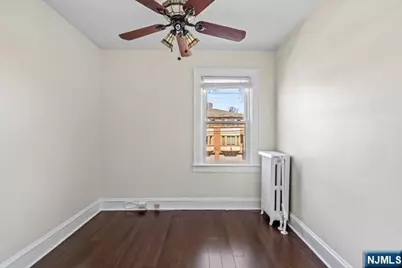 66 Crescent Avenue, Cliffside Park, NJ 07010 - Photo 22