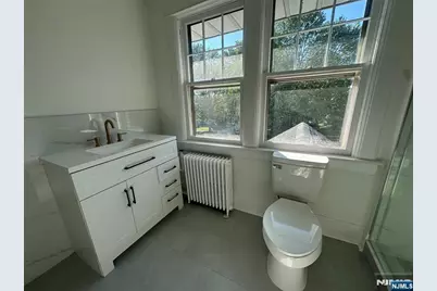 542 Prospect Avenue, Ridgefield, NJ 07657 - Photo 6