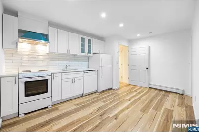 203 E Ruby Avenue A #A, Palisades Park, NJ 07650 - Photo 12