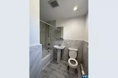 203 E Ruby Avenue B #B, Palisades Park, NJ 07650 - Photo 8
