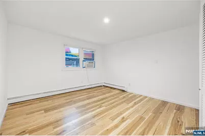 203 E Ruby Avenue B #B, Palisades Park, NJ 07650 - Photo 22