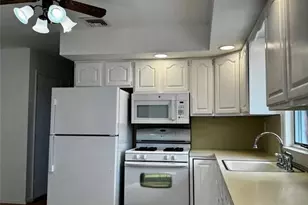 22 Main Ave, Elmwood Park, NJ 07407 - Photo 4