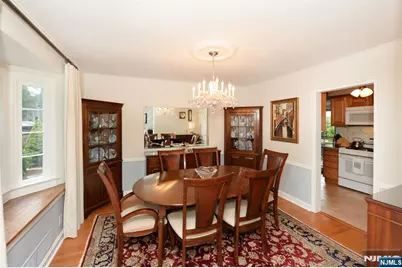 418 Burlington Road, Paramus, NJ 07652 - Photo 12