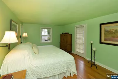 418 Burlington Road, Paramus, NJ 07652 - Photo 24