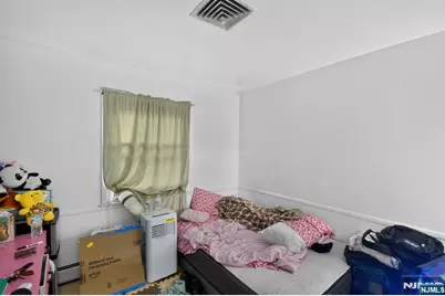 464 Tulane Court, Paramus, NJ 07652 - Photo 8