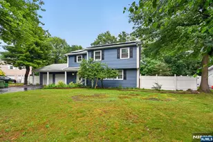 464 Tulane Ct, Paramus, NJ 07652 - Photo 2