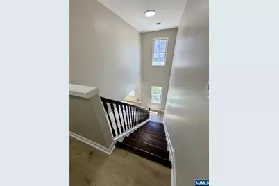 16 E Kinney Street, Newark, NJ 07102 - Photo 16