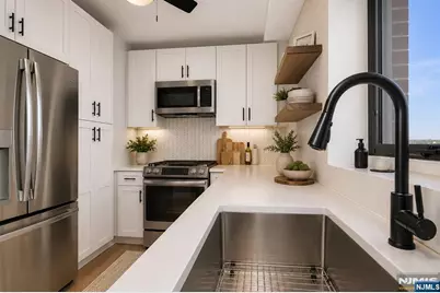 2 Horizon Road 1414 #1414, Fort Lee, NJ 07024 - Photo 10