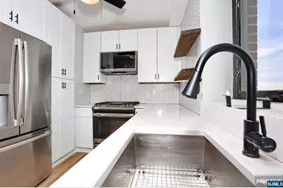 2 Horizon Road 1414 #1414, Fort Lee, NJ 07024 - Photo 12