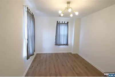 29 Cleveland Place, Palisades Park, NJ 07650 - Photo 18