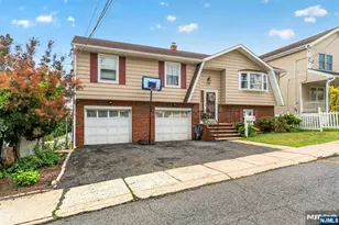 296 12th Pl, Prospect Park, NJ 07508 - Photo 4
