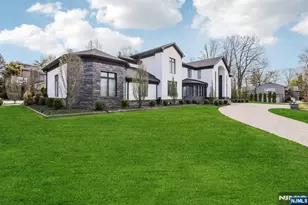 63 Roberts Rd, Englewood Cliffs, NJ 07632 - Photo 46