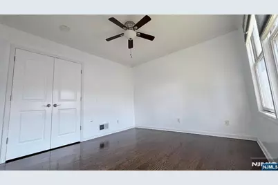 35 Orchard Street, Elmwood Park, NJ 07407 - Photo 22