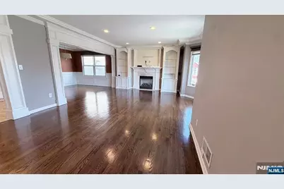 35 Orchard Street, Elmwood Park, NJ 07407 - Photo 16