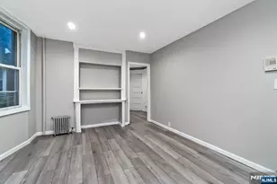 70 9th St, Newark, NJ 07107 - Photo 4