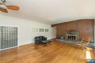 77 E Lake Dr, Wayne, NJ 07470 - Photo 16