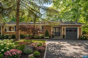 77 E Lake Dr, Wayne, NJ 07470 - Photo 4