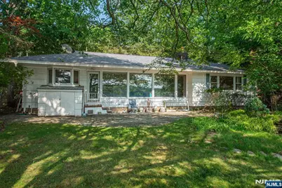 77 E Lake Drive, Wayne, NJ 07470 - Photo 30